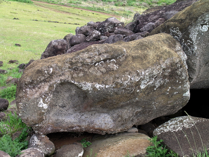 gros plan tête moai