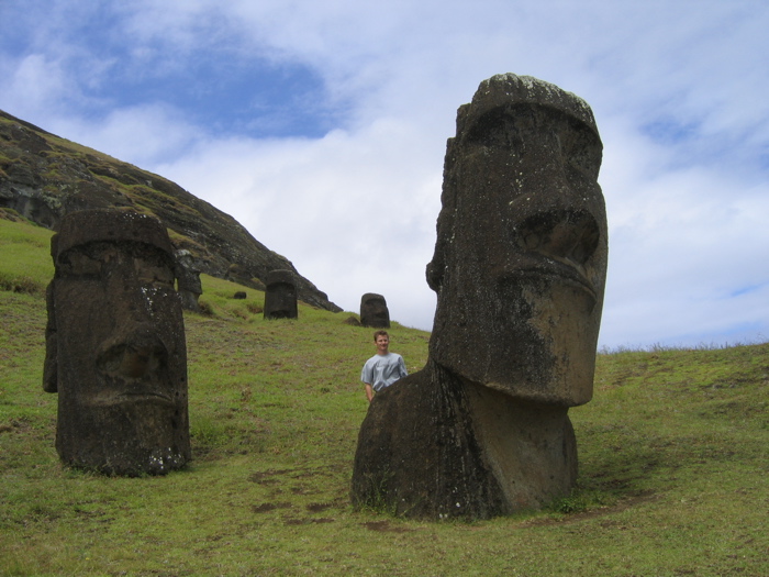 moai du volcan Rano Raraku